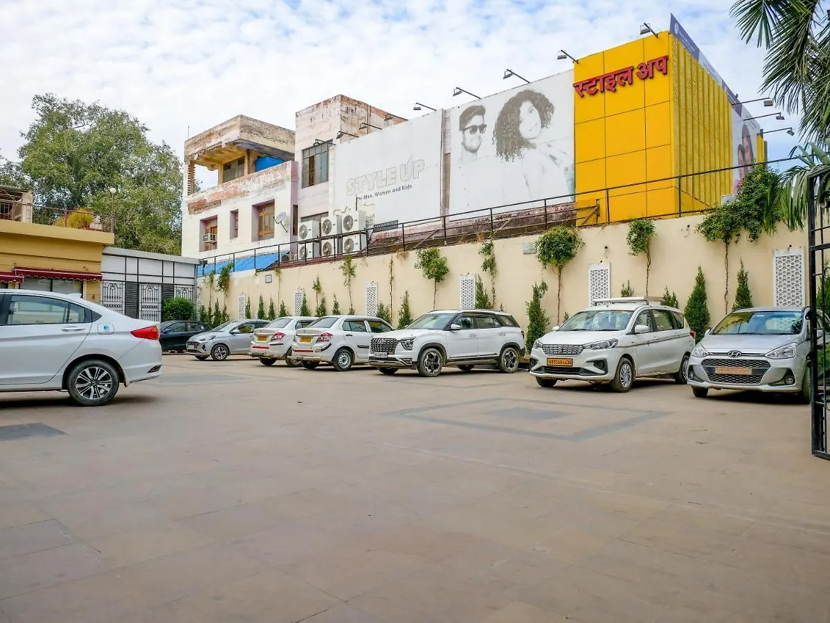 Diamond Hotel Benares India