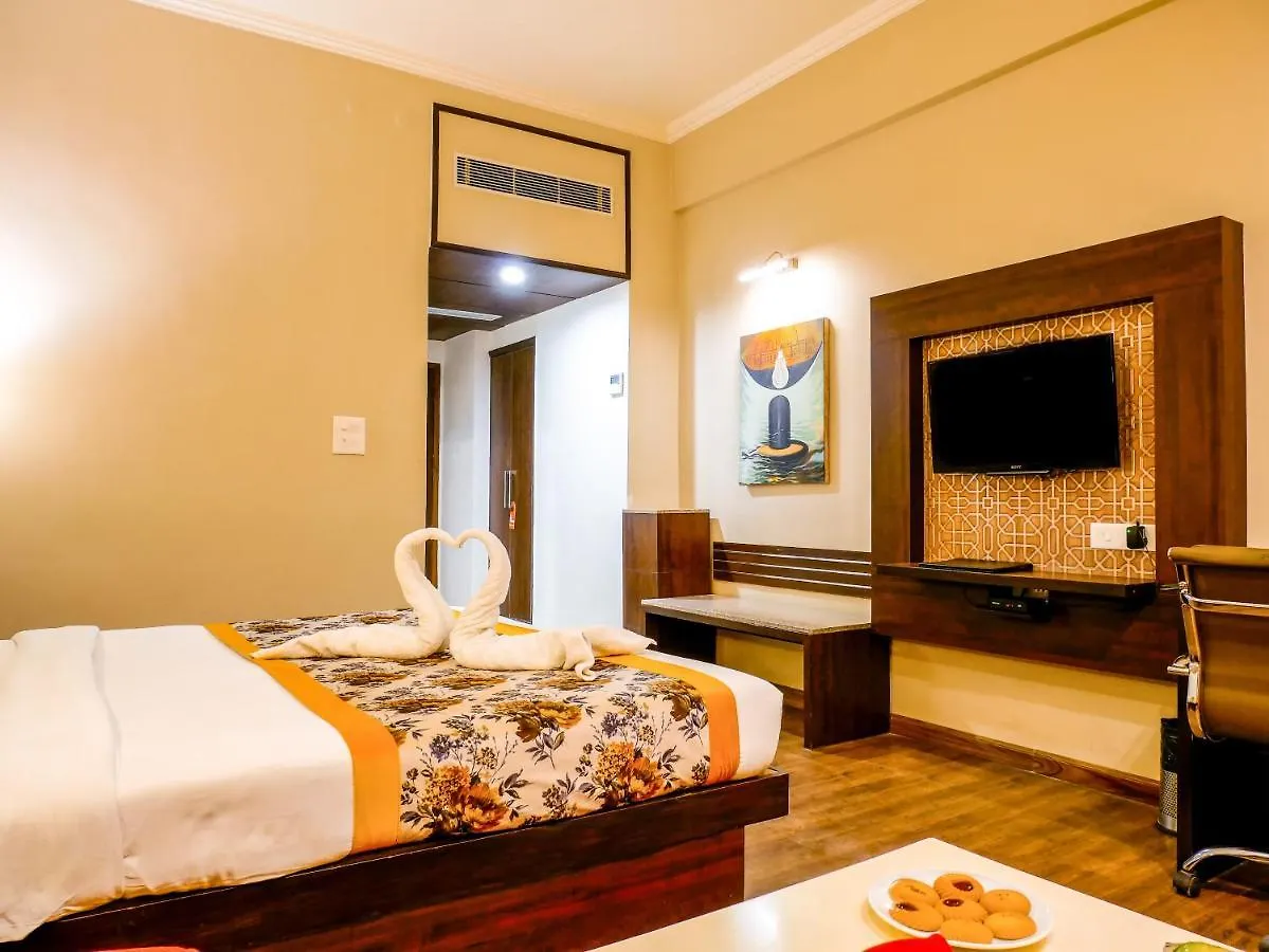 ***  Diamond Hotel Varanasi India