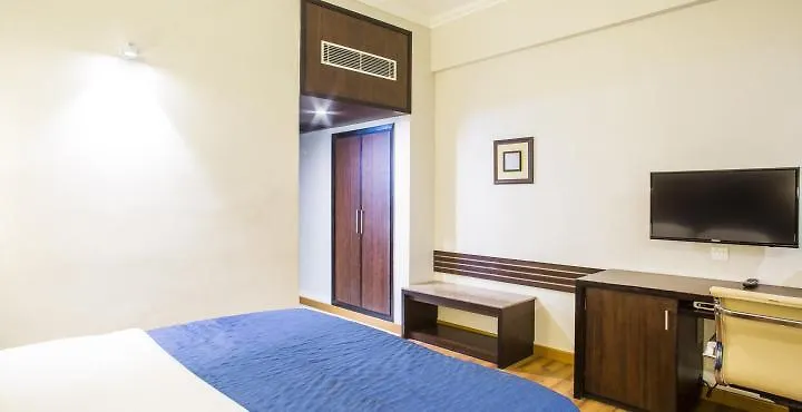 Diamond Hotel Varanasi 3*,  India
