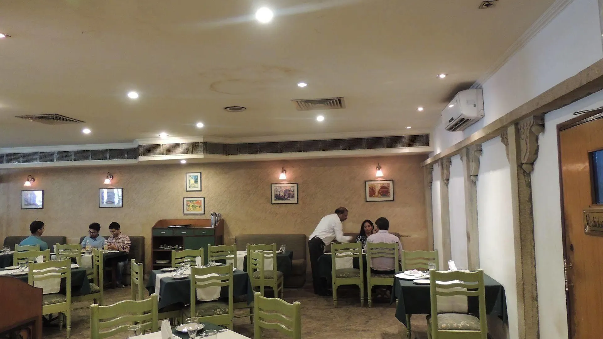 Diamond Hotel Varanasi