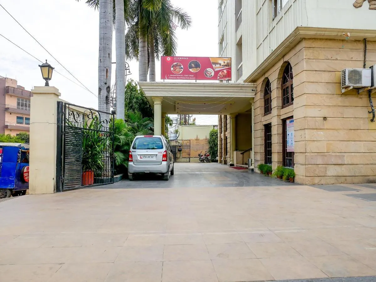 ***  Diamond Hotel Varanasi Hindistan